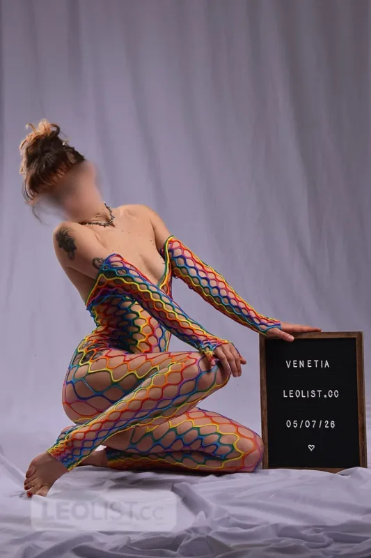 19 y/o GFE + Private Dancer - Photo 1 of 15