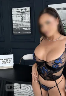 French verified luxurious companion - Photo 5 of 21