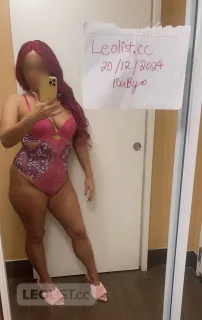 𝓢𝓮𝔁𝔂 𝓡𝓮𝓭 𝓗𝓸𝓽 𝓦𝓮𝓽& 𝓡𝓮𝓪𝓭𝔂! Squirt Queen Downtown party milf - Photo 6 of 21