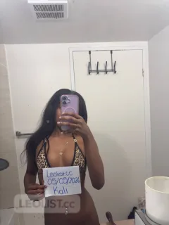 Sexy Young Spinner - Photo 3 of 15