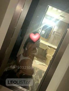 I will suck and bounce on your cock better than your wife/gf - Photo 1 of 6