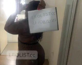 (AIRPORT ROAD MAGIC MOUTH GODDESS EBONY BIG BOOTY :) - Photo 5 of 9
