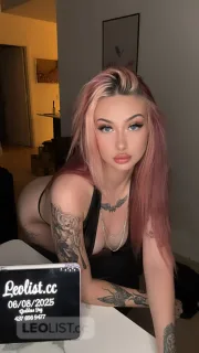 MOMMY DOMME FEMDOM MUSE -HOSTING IN TORONTO (Junction) - Photo 11 of 23
