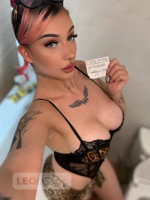 🫦🩷FEMDOM EXPERIENCE -HOSTING IN TORONTO + Online & outcall - Photo 1 of 23