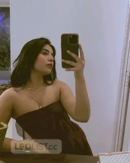 Exotic Brown Beauty Ready to Brighten Your Day - Photo 1 of 4
