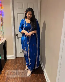 indian girl available for service - Photo 3 of 4