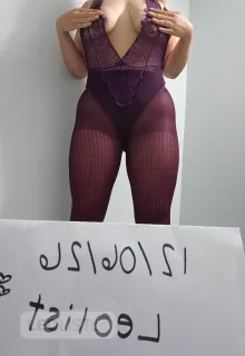 INCALL AIRPORT ROAD Busty Blue eyed Bombshell - Photo 2 of 9