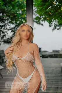 PARTY GIRL downtown IN/OUT calls ℂ𝕦𝕣𝕧𝕪 𝔾𝕠𝕕𝕕𝕖𝕤𝕤 - Photo 7 of 12