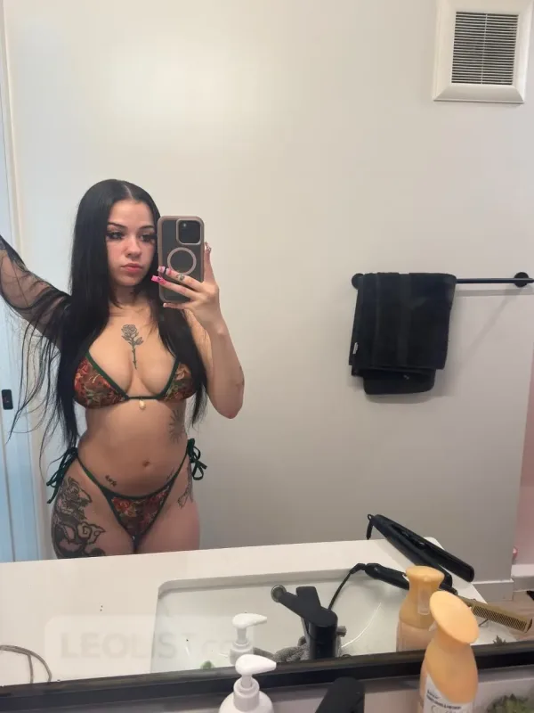 im available for both Incall and outcall sessions - Photo 1 of 5