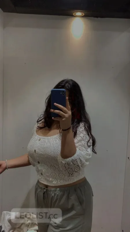 New south Indian Girl Last weekend Here Available Now - Photo 1 of 4