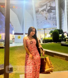 Brown Indian girl available for service - Photo 9 of 9