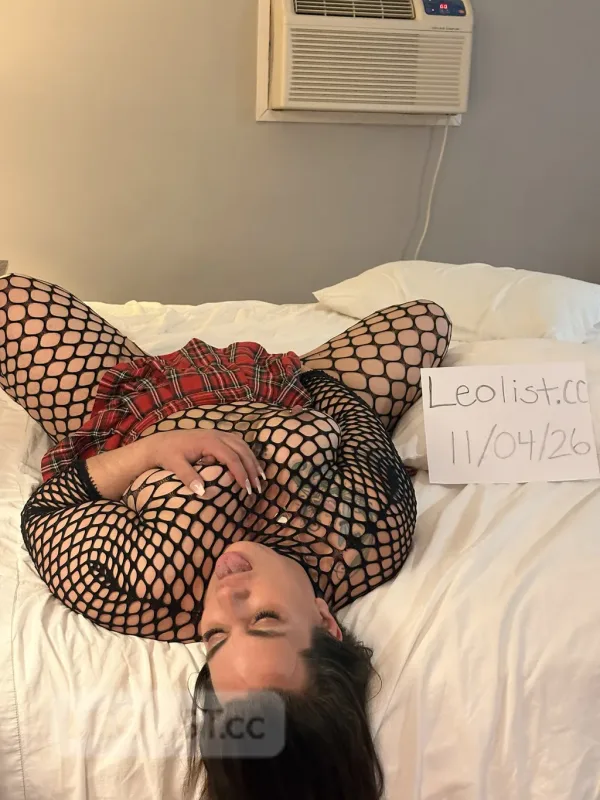 I DO IT ALLL BBBJ GR33K FR3AK BBW PLAYDOLL PORNGIRL - Photo 1 of 11