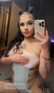 available for incall, outcall , car date and facetime fun - Photo 4 of 4