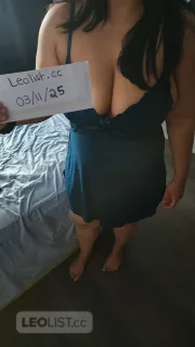 BBW 28 YRS OLD INDIAN DESI GIRL SPEAK HINDI AIRPORT - Photo 2 of 11
