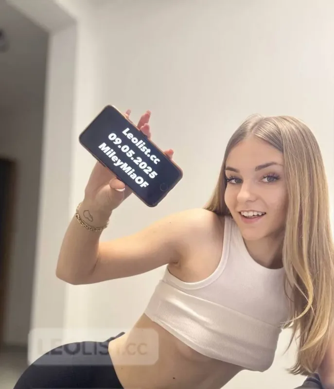 𝐸𝓁𝑒𝑔𝒶𝓃𝓉 𝐵𝓁𝑜𝓃𝒹𝑒 -𝒴𝑜𝓊𝓇 𝒰𝓁𝓉𝒾𝓂𝒶𝓉𝑒 𝒫𝒶𝓇𝓉𝓎 𝒫𝓁𝒶𝓎𝓂𝒶𝓉e - Photo 1 of 13