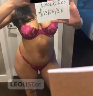 The girl youll want to see again - Photo 3 of 5