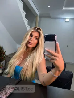 Sofhia Girlfriend & PartyGirl - Photo 10 of 14