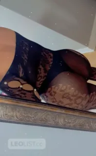 THICK PRINCESS BIG ASS - Photo 5 of 5