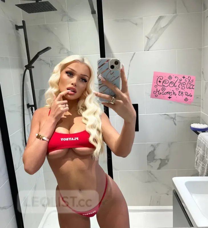 𝗚𝗜𝗩𝗘 𝗜𝗧 𝗧𝗢 𝗠𝗘 𝗗𝗔𝗗𝗗𝗬 Don’t be shy - Photo 1 of 5