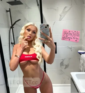 𝗚𝗜𝗩𝗘 𝗜𝗧 𝗧𝗢 𝗠𝗘 𝗗𝗔𝗗𝗗𝗬 Don’t be shy - Photo 1 of 5